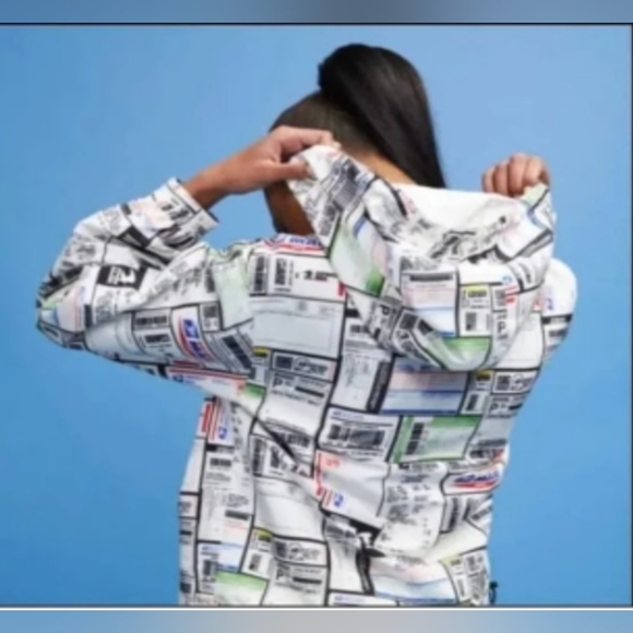 Forever 21 USPS Label EXPRESS MAIL Hooded  1/4 zipp Women's S - Picture 3 of 10